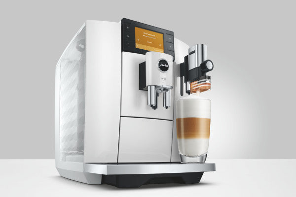 JURA Kaffeevollautomat E8 (ED) One-Touch Piano White