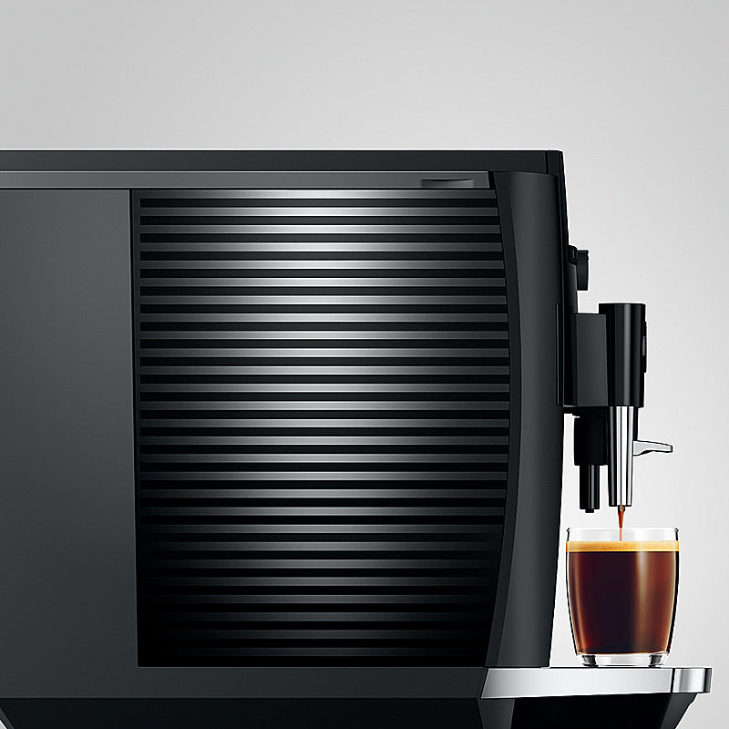 JURA Kaffeevollautomat E4 P.E.P. Wassertank 1,9 L Piano Black